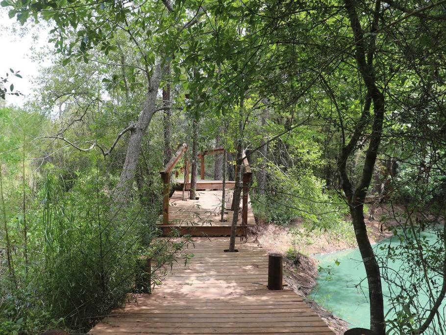 Waterfront Houston Hide Out In A Magical Forest Waller Buitenkant foto